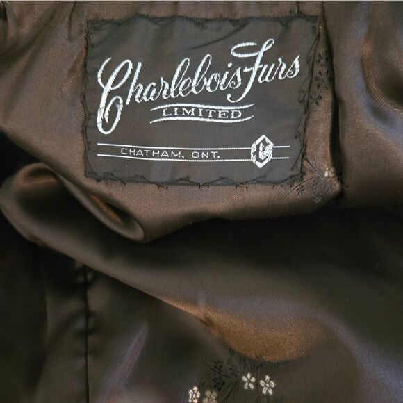 Charlesbois Furs Canada Vintage Brown Coat with Real Fur Collar - Picture 7 of 7